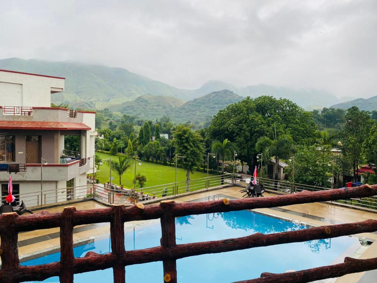 Meera Valley Resort By Nexottel 烏代浦 外观 照片